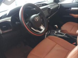 Toyota Hilux   4×4 AT    2016 - Cần bán gấp Toyota Hilux 4×4 AT đời 2016, nhập khẩu nguyên chiếc, xe đẹp