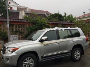 Toyota Land Cruiser 2015 - Lên đời bán Toyota Land Cruiser sản xuất năm 2015, màu bạc, nhập khẩu