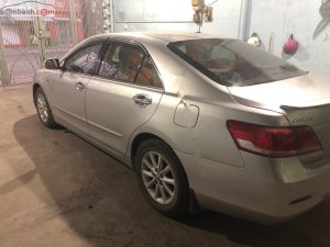 Toyota Camry 2.4G 2012 - Cần bán Toyota Camry 2.4G sản xuất 2012, màu bạc, xe hoạt động tốt