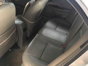 Toyota Corolla Altis 2010 - Bán Toyota Corolla altis sản xuất năm 2010, màu bạc số sàn, giá cạnh tranh