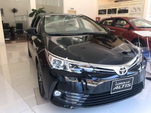 Toyota Corolla Altis     2019 - Bán ô tô Toyota Corolla altis năm 2019, màu đen