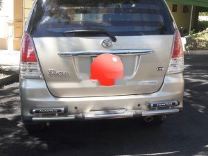 Toyota Innova 2011 - Bán xe Toyota Innova đời 2011, màu vàng cát, giá chỉ 440 triệu