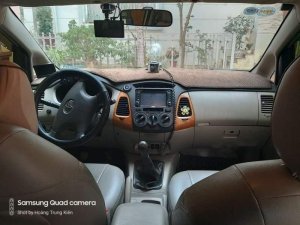 Toyota Innova  G   2011 - Bán Toyota Innova G đời 2011, xe 1 đời chủ từ đầu