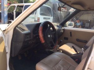 Toyota Corolla    1983 - Bán Toyota Corolla sản xuất năm 1983, màu trắng 