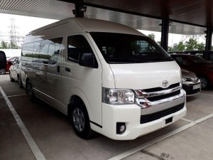 Toyota Hiace 2019 - Bán Toyota Hiace đời 2019, màu trắng, nhập khẩu, mới 100%