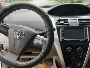 Toyota Vios 1.5E 2010 - Bán Toyota Vios 1.5E năm 2010, màu bạc