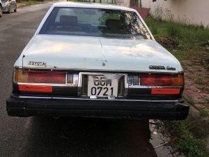 Toyota Crown 1986 - Bán xe Toyota Crown đời 1986, màu trắng, nhập khẩu nguyên chiếc, giá 25tr