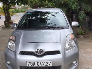 Toyota 4 Runner 2012 - Chính chủ bán Toyota Yaris 1.5 AT sản xuất năm 2012, màu bạc, nhập khẩu