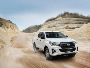 Toyota Hilux 2019 - Bán Toyota Hilux 2019 full màu nhập khẩu, hỗ trợ trả góp lãi suất thấp