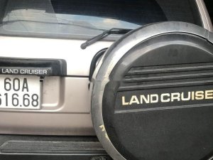 Toyota Land Cruiser 2001 - Chính chủ bán Toyota Land Cruiser năm 2001, màu bạc