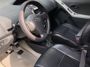 Toyota Yaris 2009 - Bán Toyota Yaris năm sản xuất 2009, màu đen, nhập khẩu nguyên chiếc
