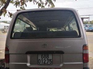 Toyota Hiace 2002 - Bán xe Toyota Hiace đời 2002, xe nhập, 65 triệu