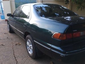 Toyota Camry 1998 - Cần bán Toyota Camry sản xuất năm 1998, nhập khẩu nguyên chiếc