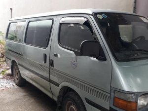 Toyota Hiace 2001 - Cần bán lại xe Toyota Hiace đời 2000