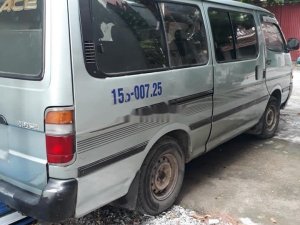 Toyota Hiace 2001 - Cần bán lại xe Toyota Hiace đời 2000