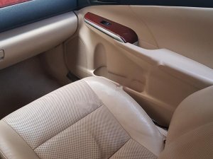 Toyota Camry 2013 - Cần bán lại xe Toyota Camry sản xuất 2013, số tự động ,giá cạnh tranh