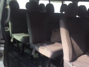 Toyota Hiace 2010 - Bán xe Toyota Hiace sản xuất năm 2010, màu xám, xe nhập chính hãng