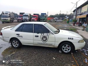 Toyota Corona 1988 - Bán Toyota Corona sản xuất 1988, màu trắng, nhập khẩu giá cạnh tranh