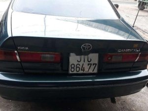 Toyota Camry 1998 - Cần bán xe Toyota Camry đời 1998, nhập khẩu xe gia đình