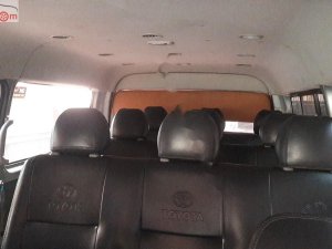 Toyota Hiace 2010 - Cần bán xe Toyota Hiace năm sản xuất 2010, máy dầu 2.5, số tay