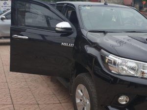 Toyota Hilux 2015 - Cần bán xe Toyota Hilux đời 2015, màu đen, nhập khẩu chính hãng