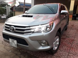 Toyota Hilux   2015 - Cần bán Toyota Hilux 3.0G 4x4 AT đời 2015, màu bạc, nhập khẩu 
