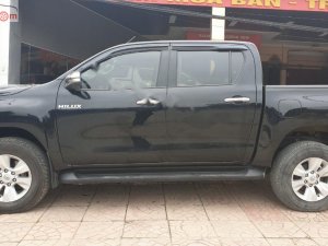 Toyota Hilux 2015 - Cần bán xe Toyota Hilux đời 2015, màu đen, nhập khẩu chính hãng