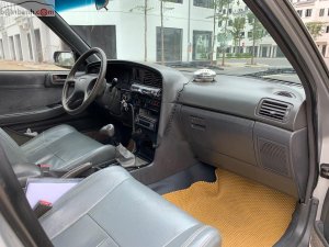 Toyota Cressida 1993 - Cần bán xe Toyota Cressida đời 1993, màu bạc, giá chỉ 55 triệu