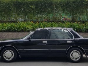 Toyota Crown 1996 - Bán Toyota Crown 1996, màu đen, xe nhập, 450 triệu