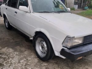 Toyota Corolla 1.5 MT  1982 - Bán Toyota Corolla đời 1982, màu trắng, xe nhập