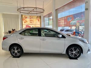 Toyota Corolla Altis 1.8G 2019 - Bán Toyota Corolla Altis 1.8G 2019 số tự động, trả trước 200tr, hỗ trợ LS 0%