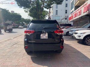 Toyota Highlander  2.7 LE 2017 - Bán Toyota Highlander 2.7 LE sản xuất 2017, màu đen, xe nhập