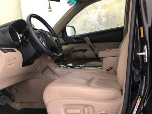 Toyota Highlander 2011 - Bán Toyota Highlander SE sản xuất năm 2011, màu đen, xe nhập