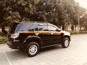 Toyota Fortuner 2.7V 2013 - Cần bán xe Toyota Fortuner 2.7V đời 2013, màu đen, giá 595tr