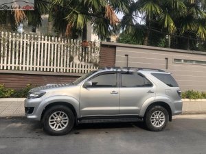 Toyota Fortuner 2.5G 2014 - Bán Toyota Fortuner 2014, màu bạc xe còn mới lắm