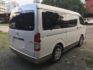 Toyota Hiace MT 2017 - Bán Toyota Hiace MT đời 2017, màu trắng, xe nhập số sàn