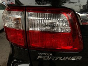 Toyota Fortuner V 2010 - Cần bán Toyota Fortuner V đời 2010, màu đen