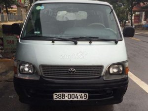 Toyota Hiace   2002 - Bán Toyota Hiace năm sản xuất 2002, sơn zin còn nhiều