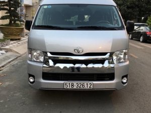 Toyota Hiace 3.0 2019 - Cần bán Toyota Hiace 3.0 năm 2019, màu bạc, xe nhập