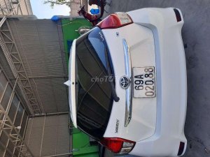 Toyota Yaris   2015 - Bán xe Toyota Yaris sản xuất năm 2015, màu trắng, xe nhập