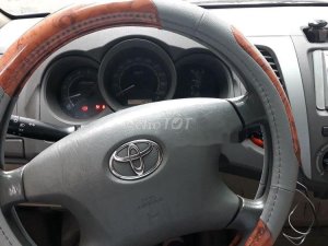 Toyota Hilux 2010 - Cần bán gấp Toyota Hilux đời 2010, xe nhập xe gia đình giá cạnh tranh