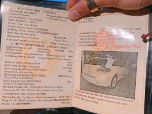 Toyota Venza 2010 - Bán ô tô Toyota Venza 2010, màu trắng, 850 triệu