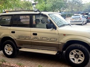 Toyota Prado Gl 1998 - Cần bán gấp Toyota Prado Gl sản xuất 1998, màu bạc, nhập khẩu số sàn