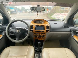 Toyota Vios 2003 - Bán Toyota Vios đời 2003, màu vàng xe gia đình