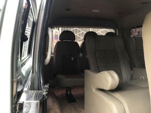 Toyota Hiace 2009 - Bán Toyota Hiace năm sản xuất 2009, màu bạc, giá 350tr