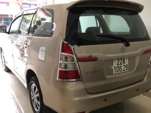 Toyota Innova   2015 - Cần bán Toyota Innova 2.0E đời 2015, màu vàng, chính chủ