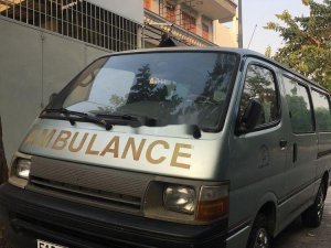 Toyota Hiace 1998 - Cần bán Toyota Hiace năm 1998, màu bạc, nhập khẩu nguyên chiếc