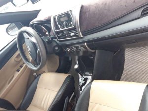 Toyota Yaris 2015 - Cần bán xe Toyota Yaris đời 2015, màu bạc, nhập khẩu nguyên chiếc