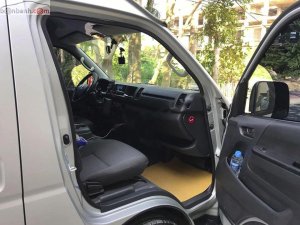 Toyota Hiace   2018 - Bán Toyota Hiace 3.0 sản xuất năm 2018, màu bạc, nhập khẩu Thái Lan