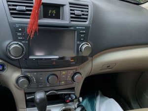 Toyota Highlander 2010 - Cần bán gấp Toyota Highlander sản xuất năm 2010, nhập khẩu xe gia đình